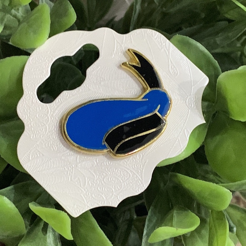 Disney Trading Pin, Donald Duck's Sailor Hat, Character Hat EUC